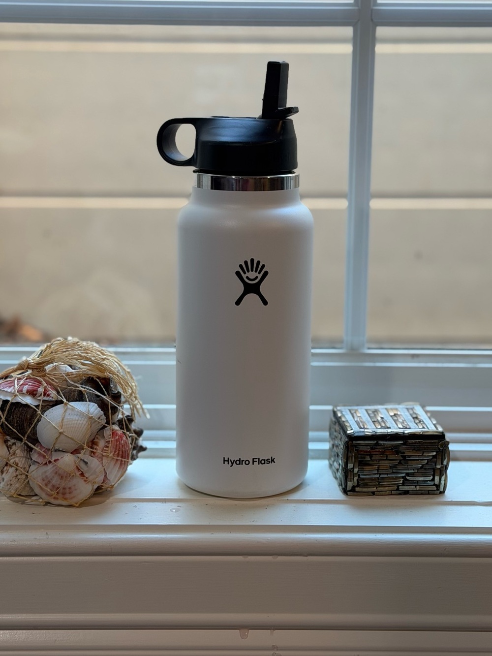 Hydro Flask 32 oz White Insulated Water Bottle Straw Lid Stainless Steel - Picture 5 of 5